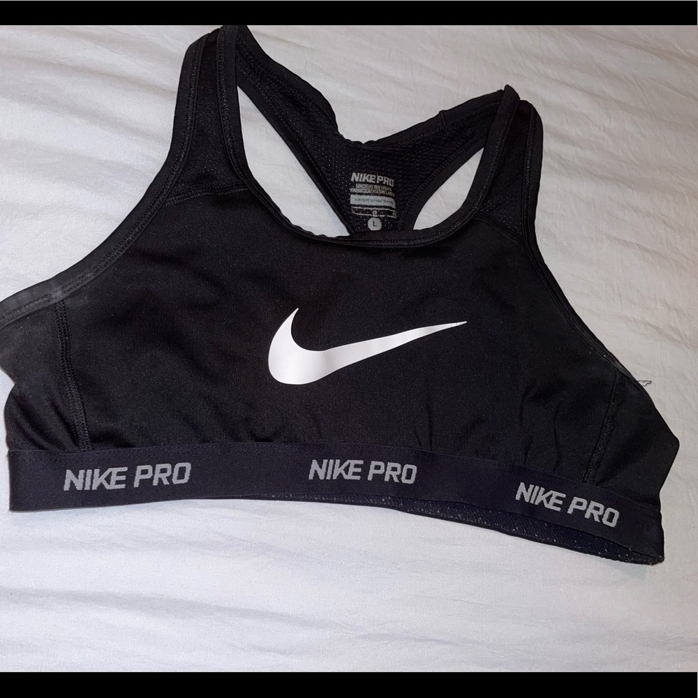 Nike Pro Sports Bra